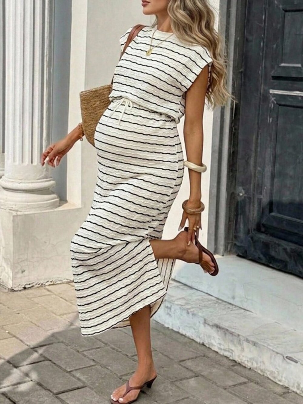 Casual Women's Striped Round Neck Cap Sleeve Tie-Waist Split Hem Dress - Picture 1 of 8